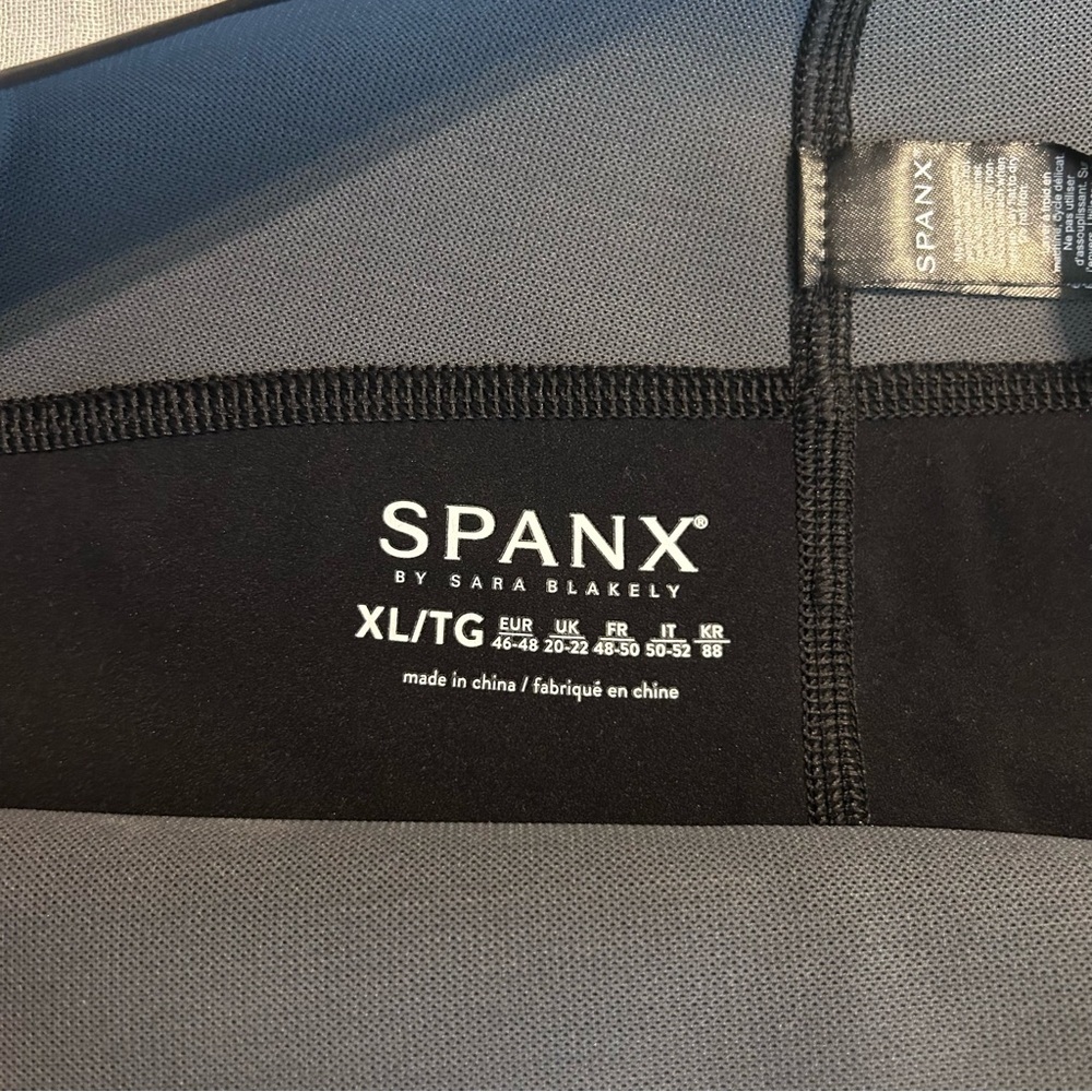 NWT SPANX Women’s Gloss Panel Leggings Black Sz XL - Picture 5 of 11